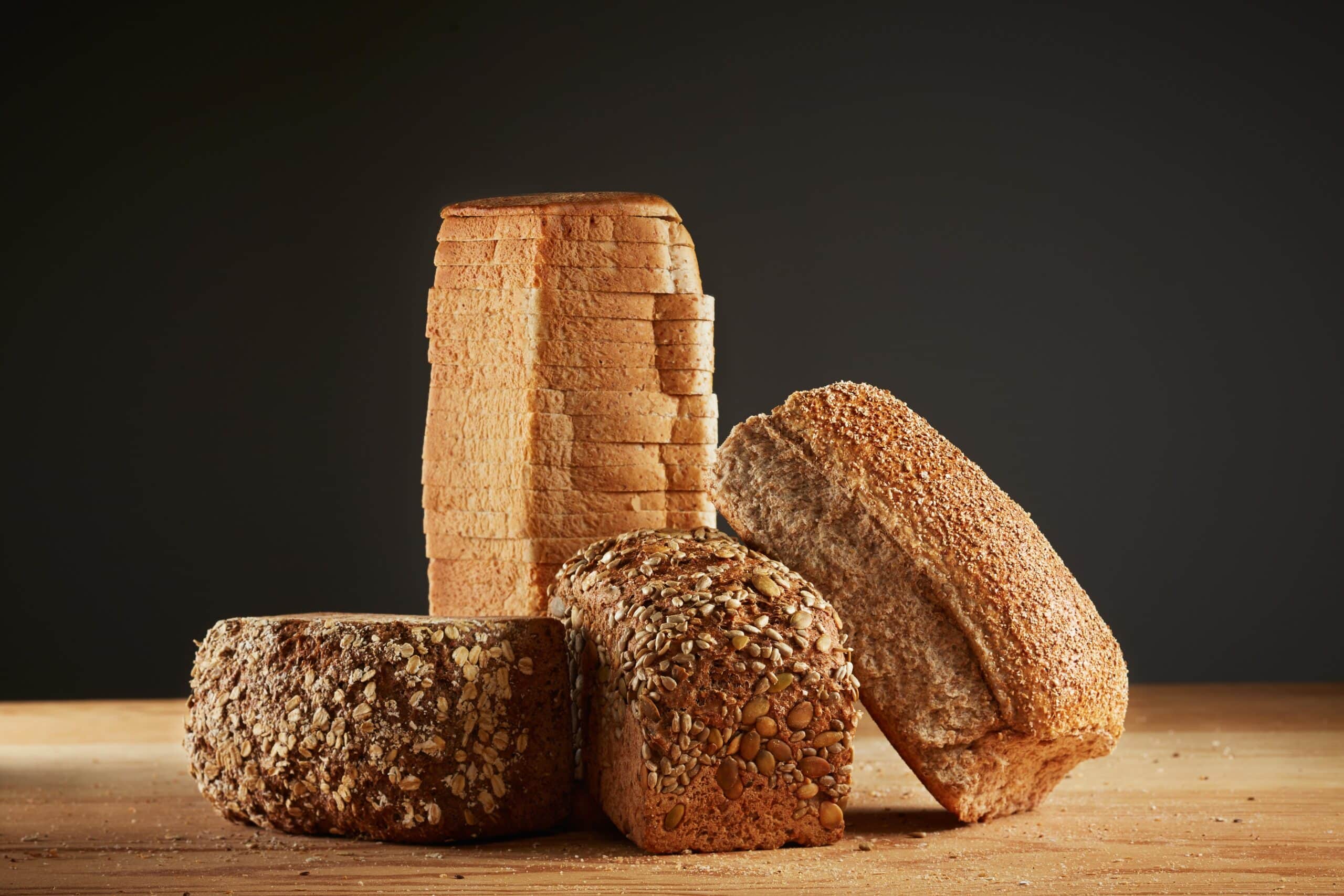 Grovt brød med rug - Baker Brun